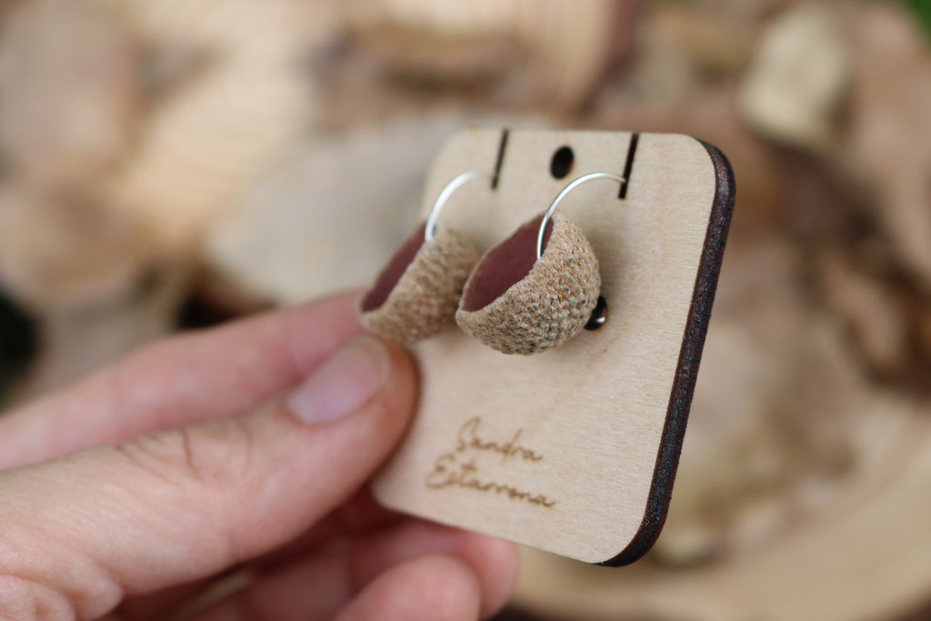 Pendientes de bellota · Crisálida