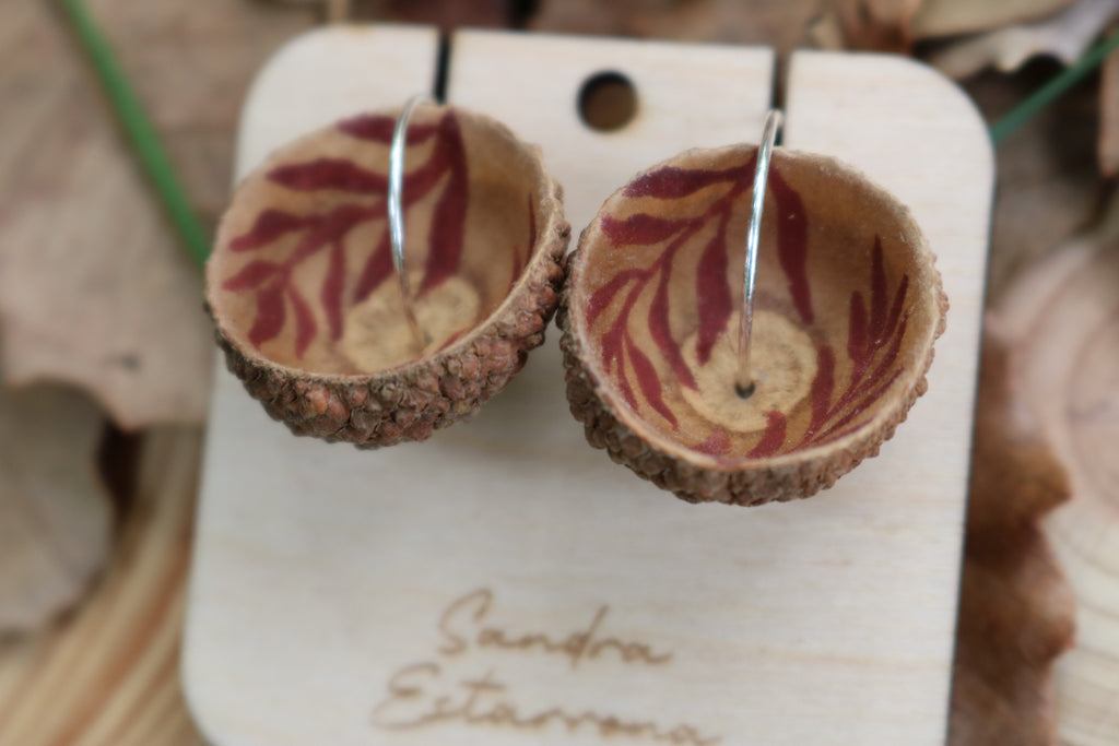 Pendientes de bellota · Latido