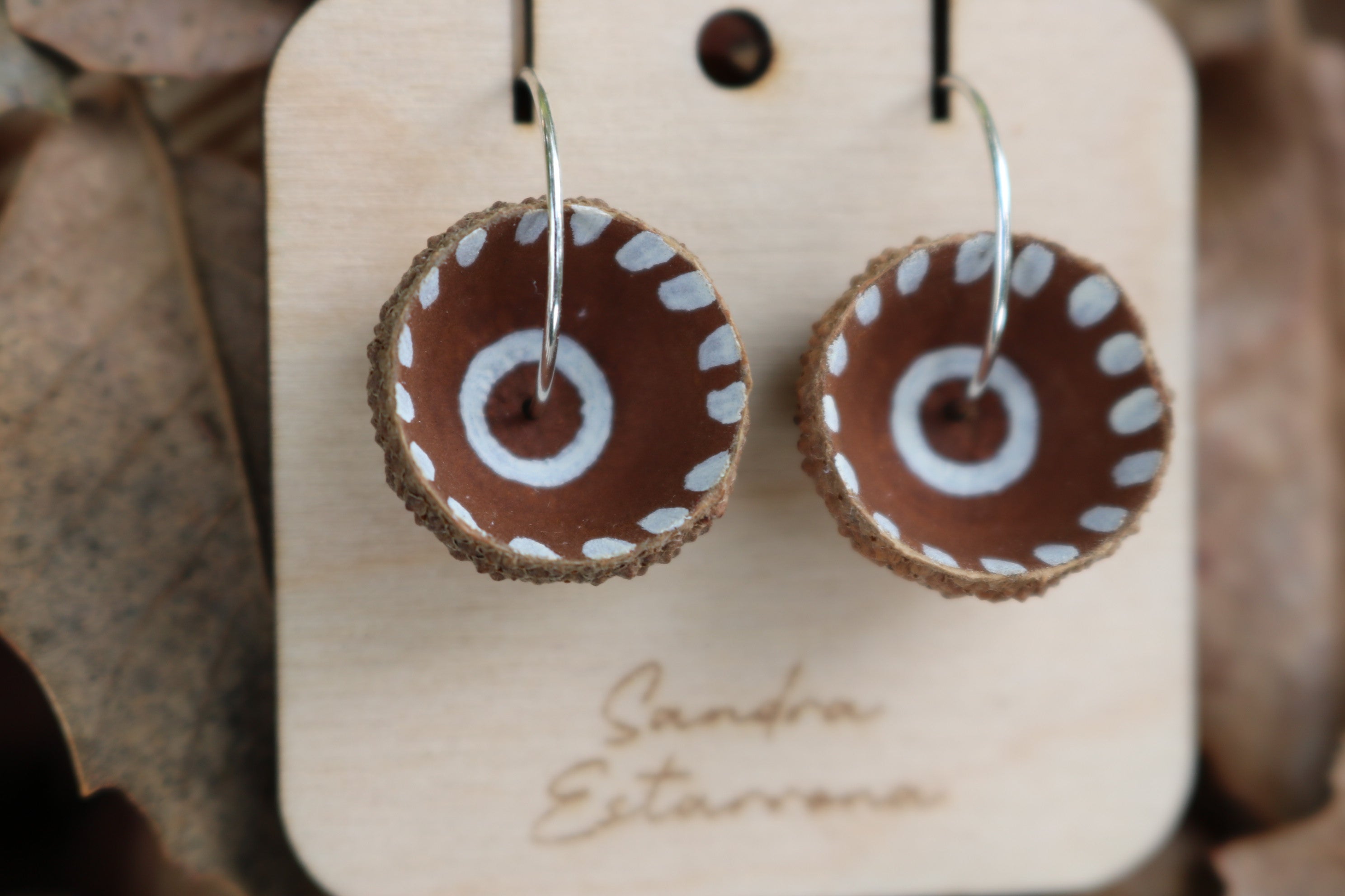 Pendientes de bellota · Fang