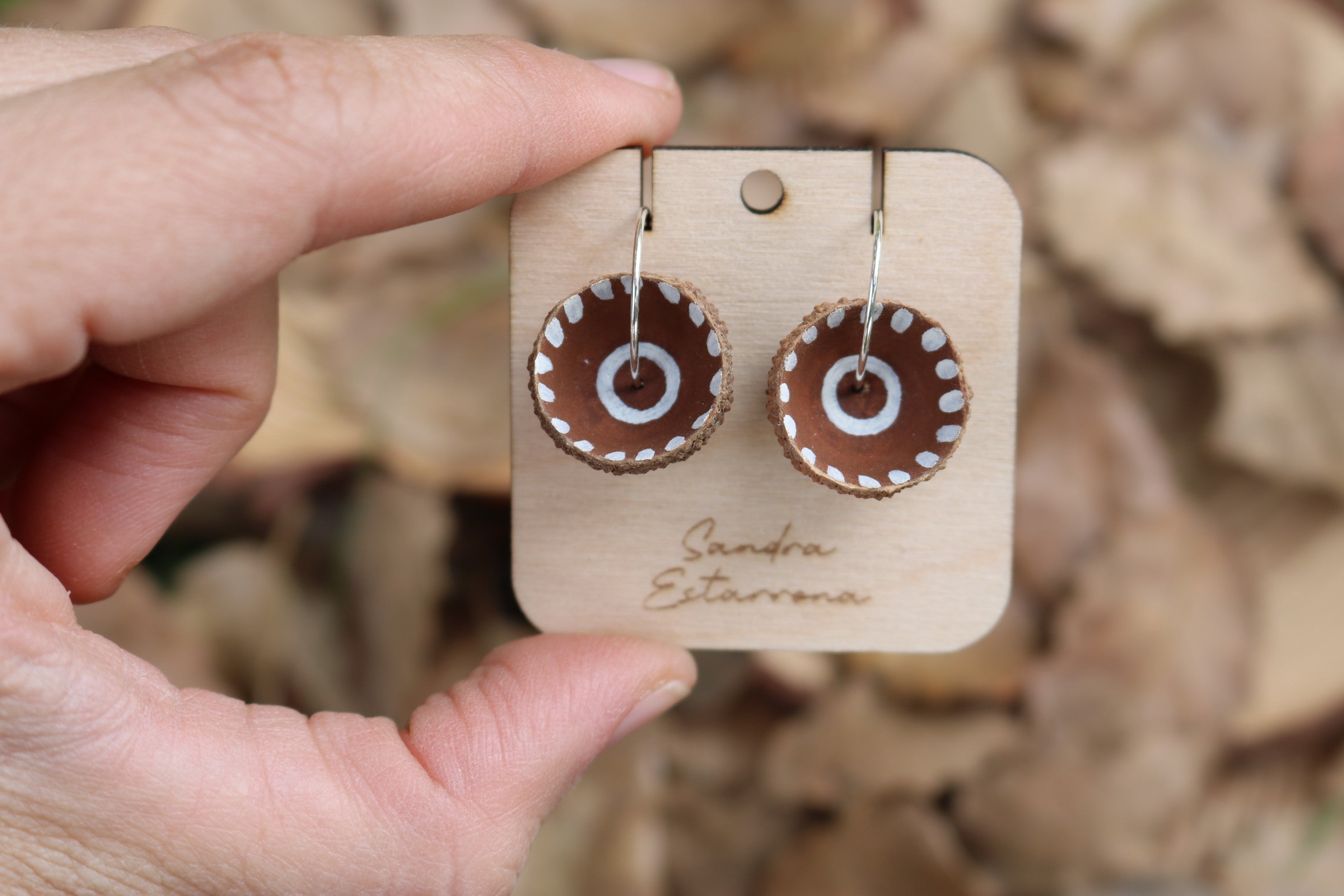 Pendientes de bellota · Fang