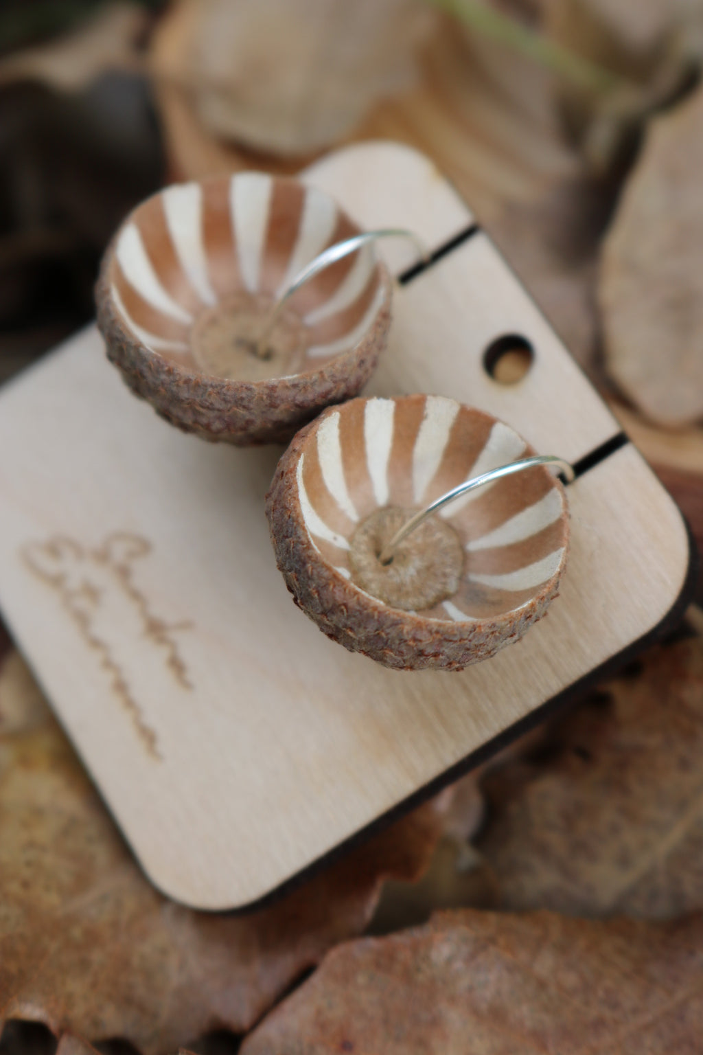 Pendientes de bellota · Llum