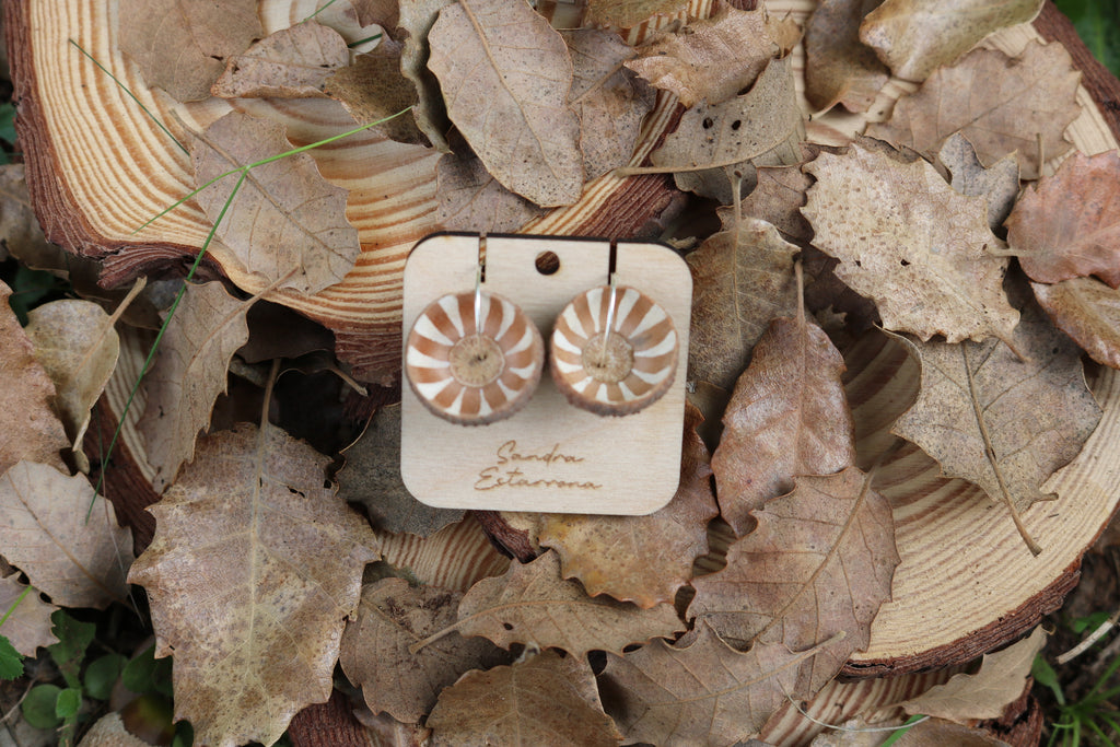 Pendientes de bellota · Llum