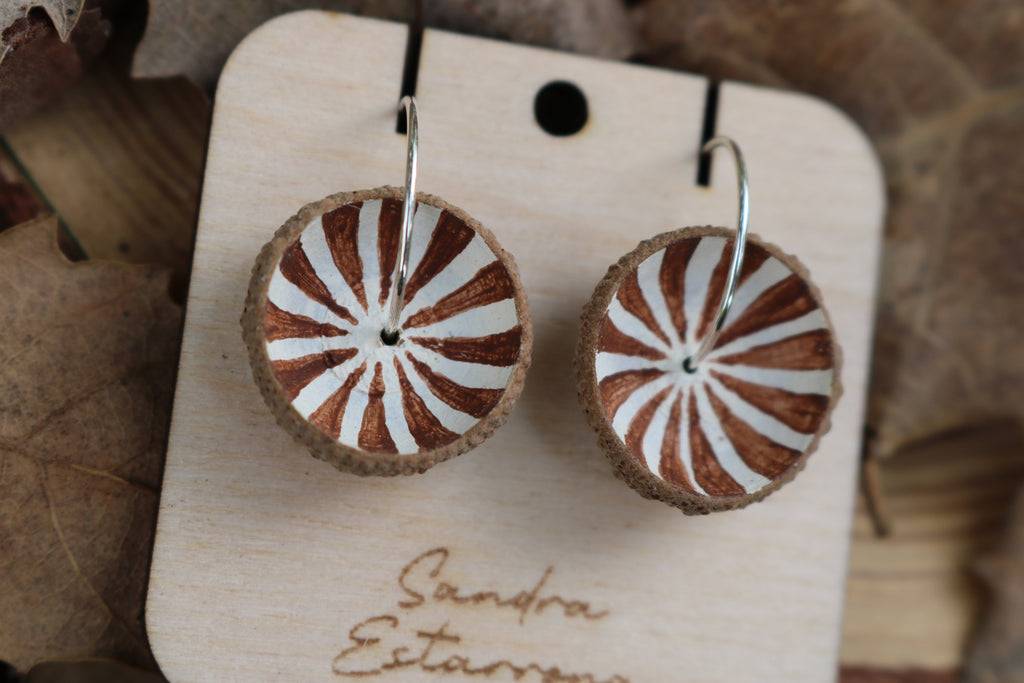 Pendientes de bellota · Iris