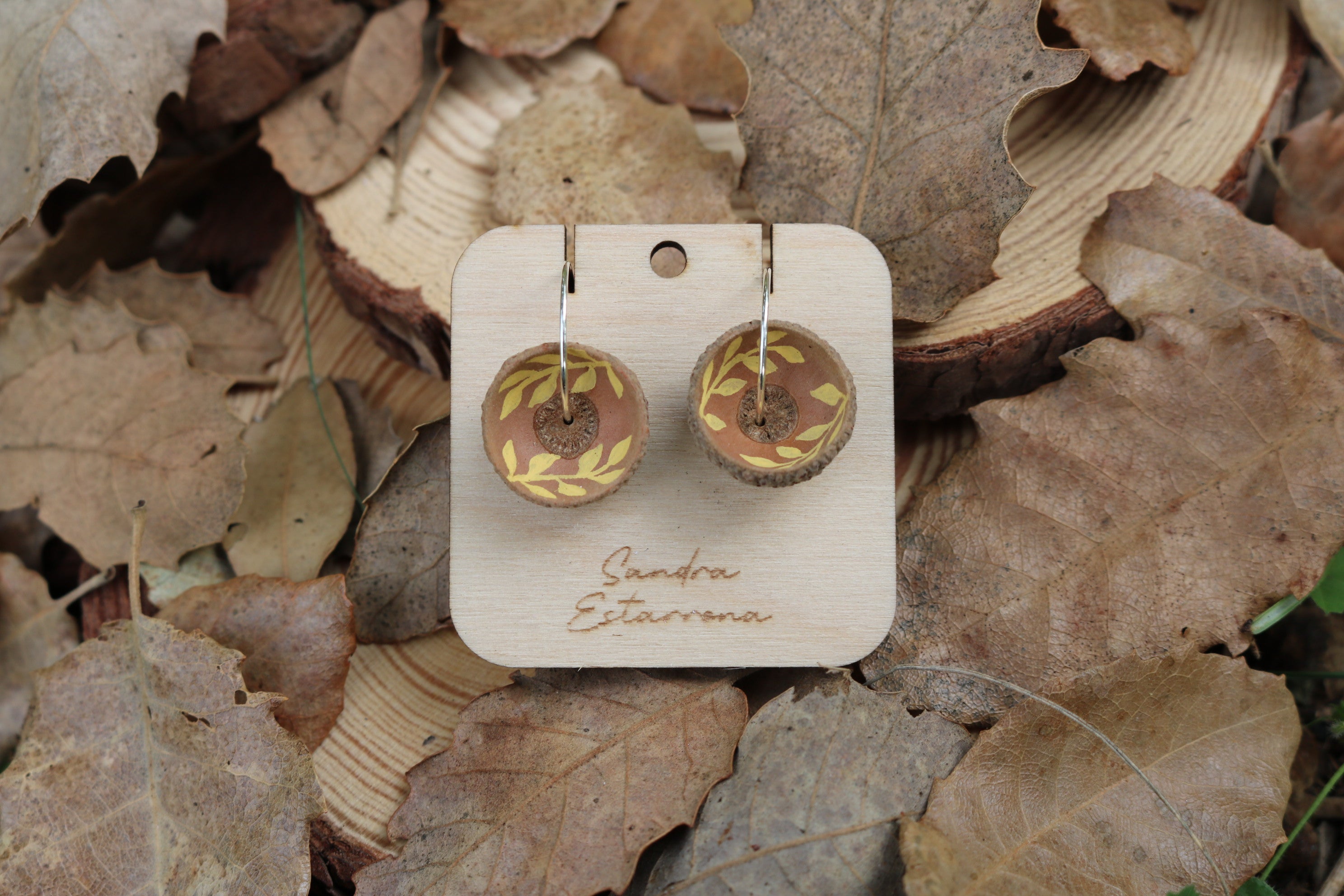 Pendientes de bellota · Éter