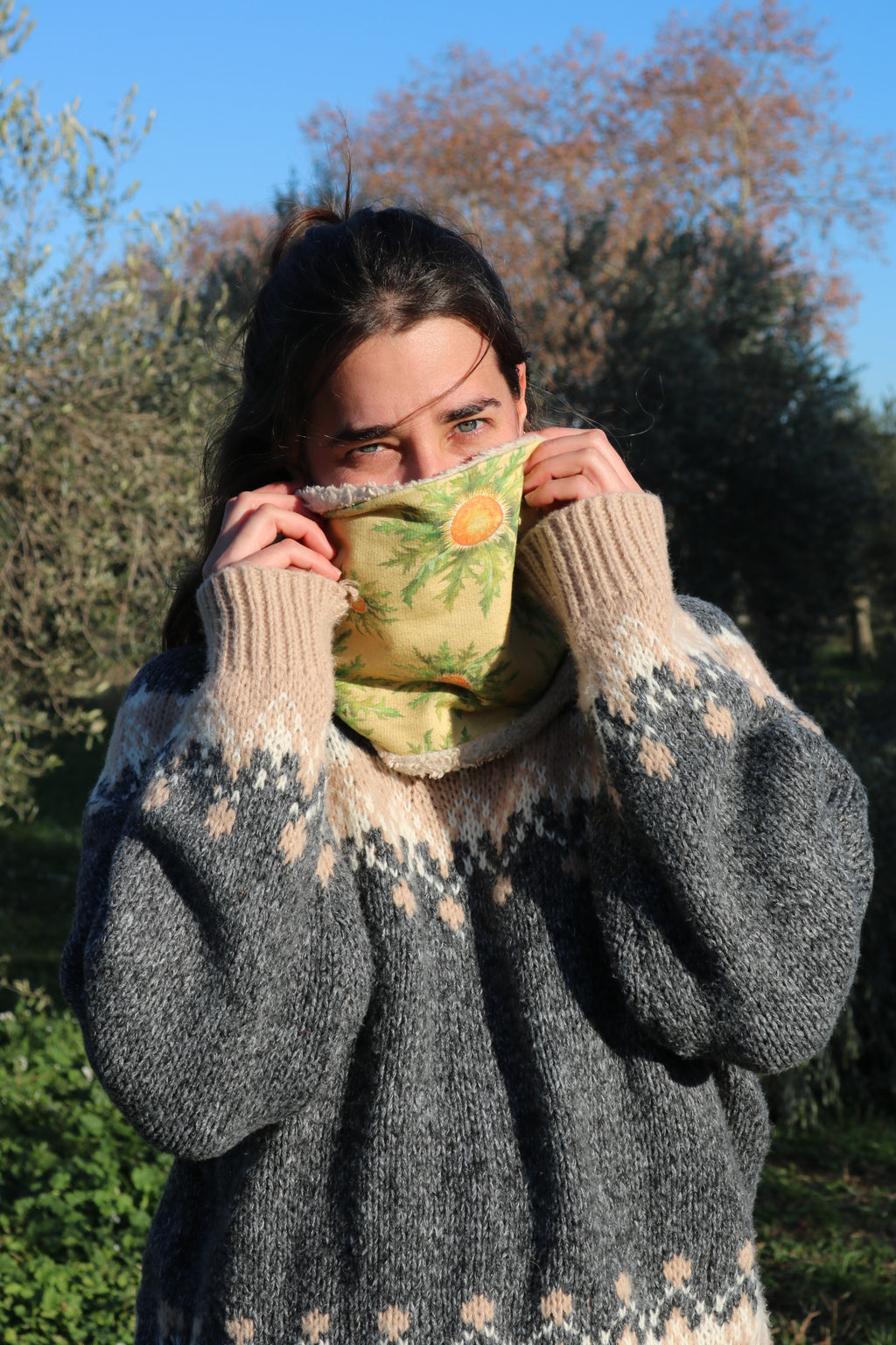 Cuello eguzkilore ocre