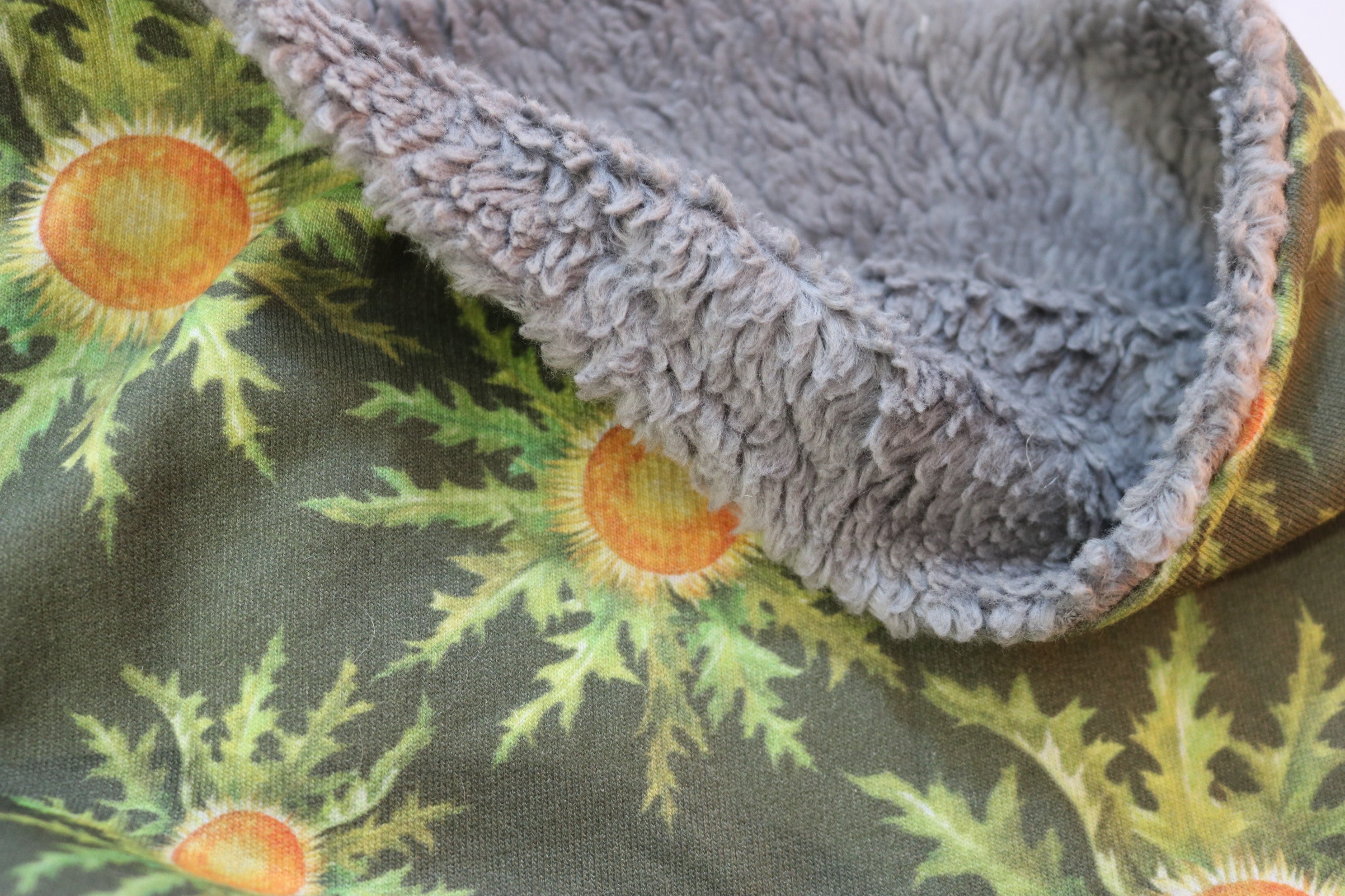 Cuello eguzkilore verde