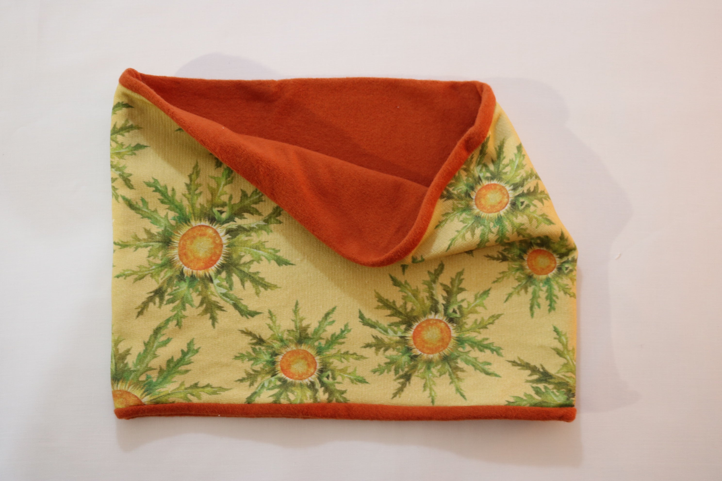 Cuello eguzkilore ocre