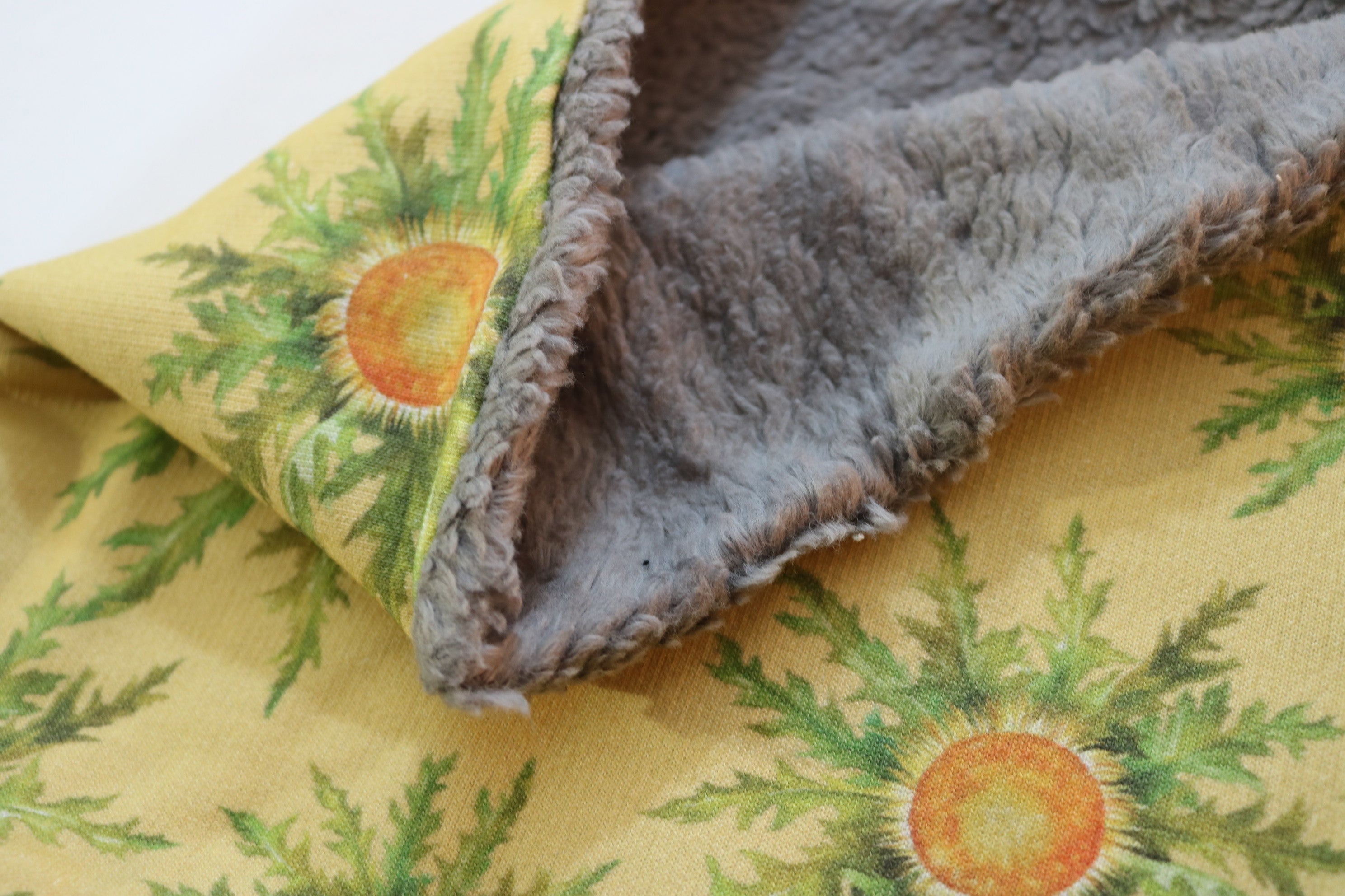 Cuello eguzkilore ocre