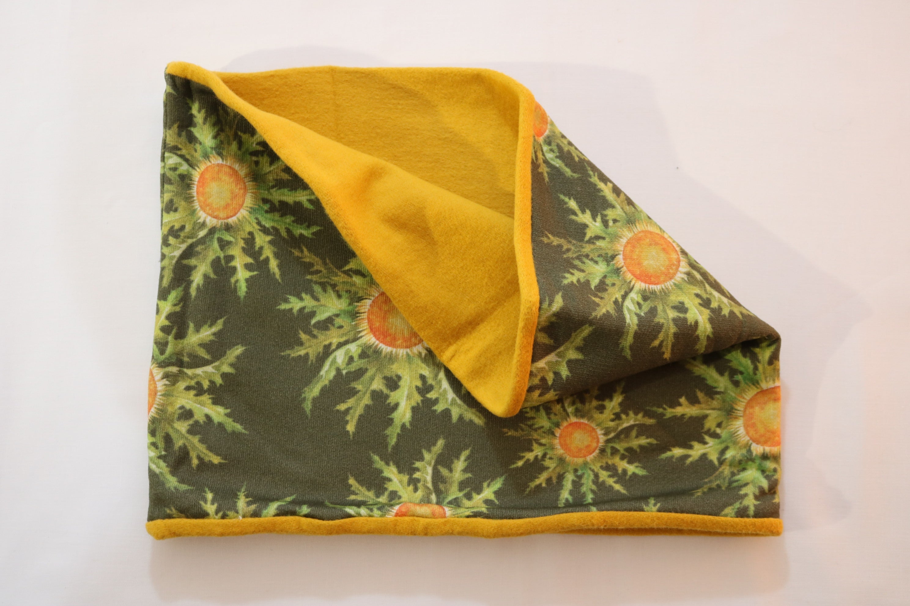 Cuello eguzkilore verde