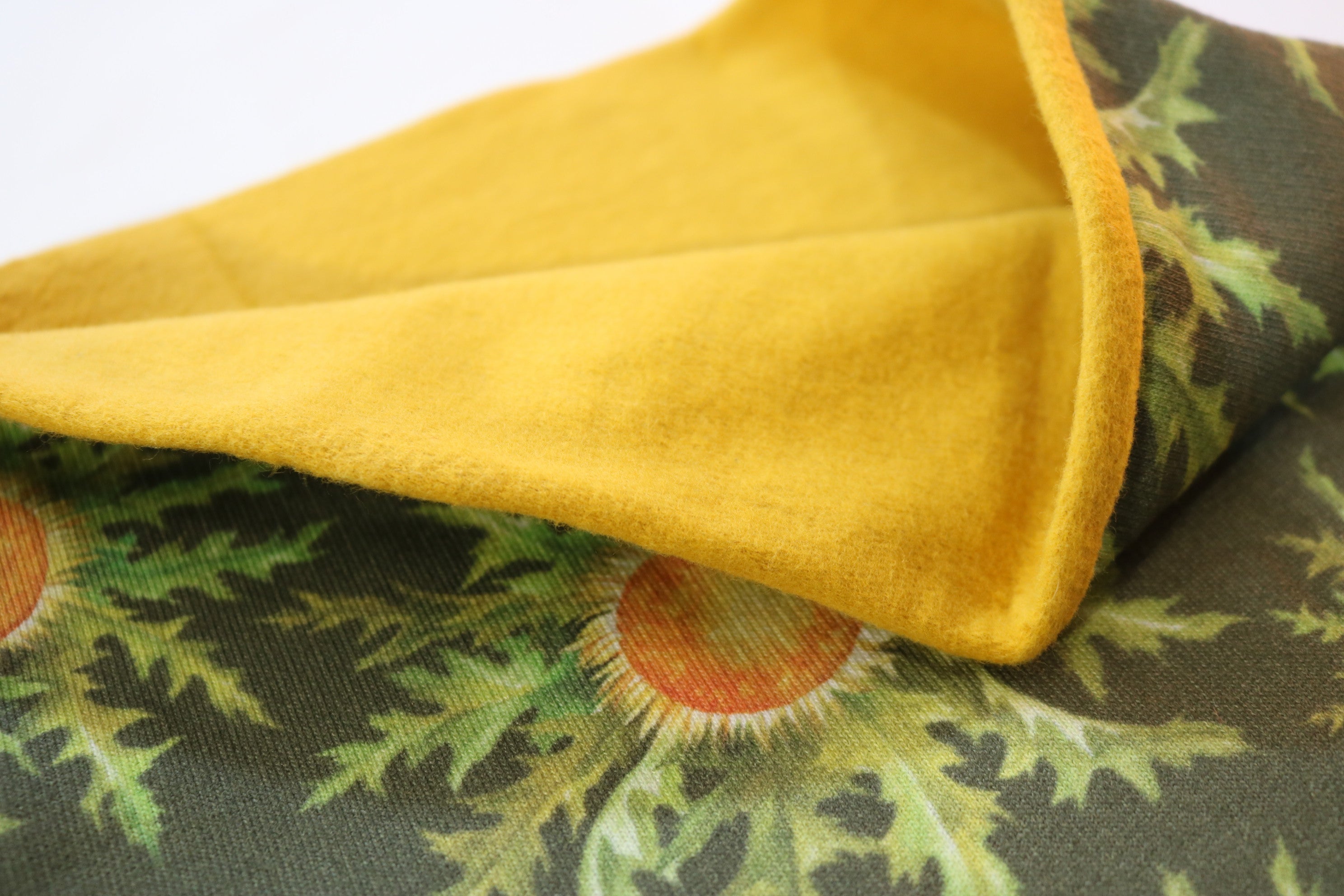 Cuello eguzkilore verde